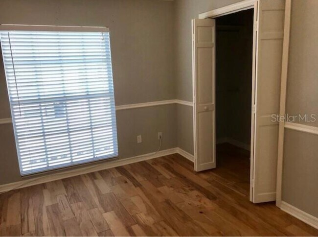 Building Photo - 607 S Glen Ave