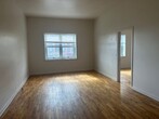 Foto principal - 734 1/2 Massachusetts St