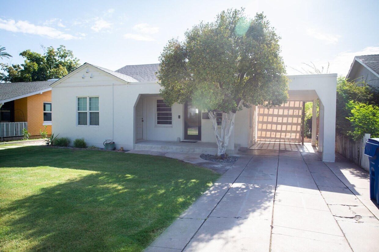 Primary Photo - Charming Historic 3-Bed / 2-Bath Home Near...