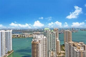 Building Photo - 495 Brickell Ave