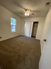 Building Photo - 7959 La Riviera Dr