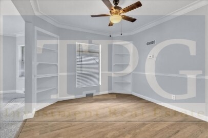 Foto del edificio - 9901 E Linwood Blvd