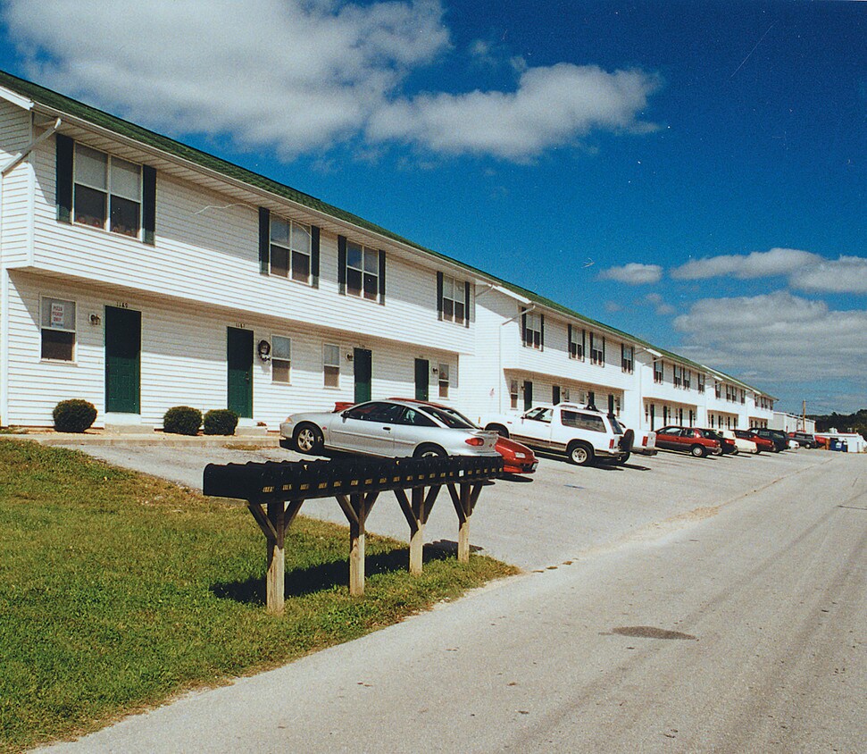 Building Photo - Hallstreet Townhomes