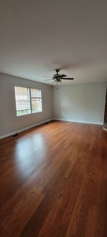 Foto del edificio - 360 Oak Hill Dr