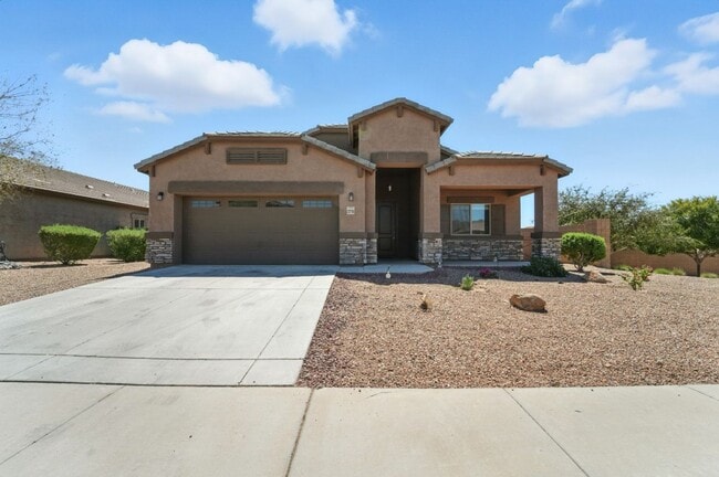 Building Photo - Welcome to this stunning 3-bedroom, 2-bath...