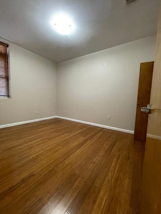 50 Oak St 104 - 30 Oak St