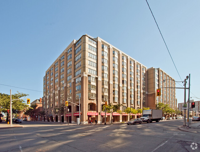 Building Photo - Old Yorke Place I & II