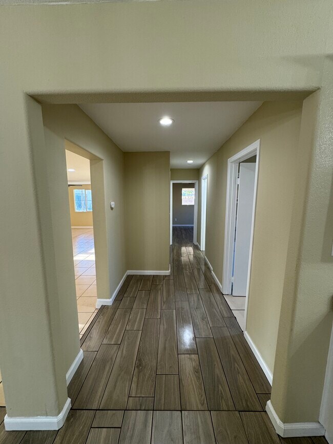 Foto del edificio - 5101 W Ave L