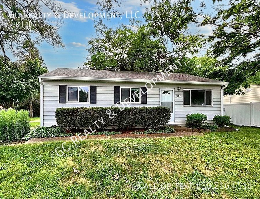 Primary Photo - *** COZY 3 BDRM / 1 BATH / SINGLE FAMILY H...