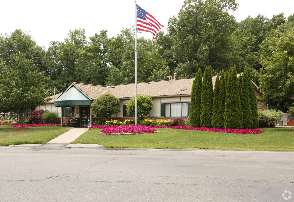 Foto del edificio - Arbor Meadows