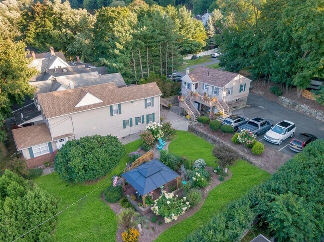 Foto del edificio - 19 Conger Ave