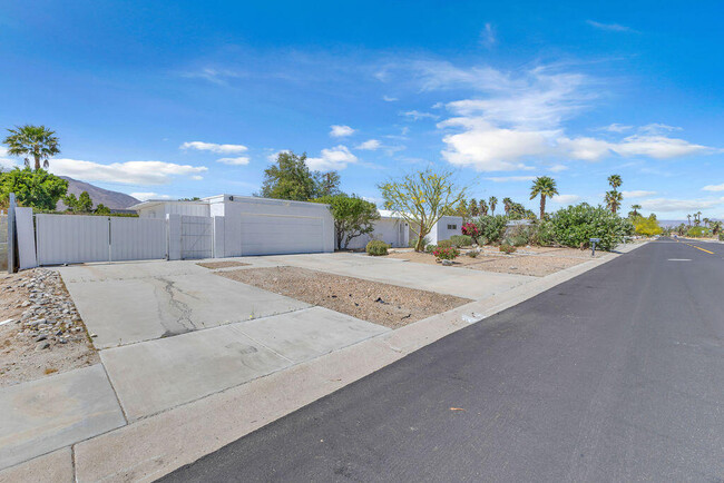 Building Photo - 2783 N Cerritos Rd