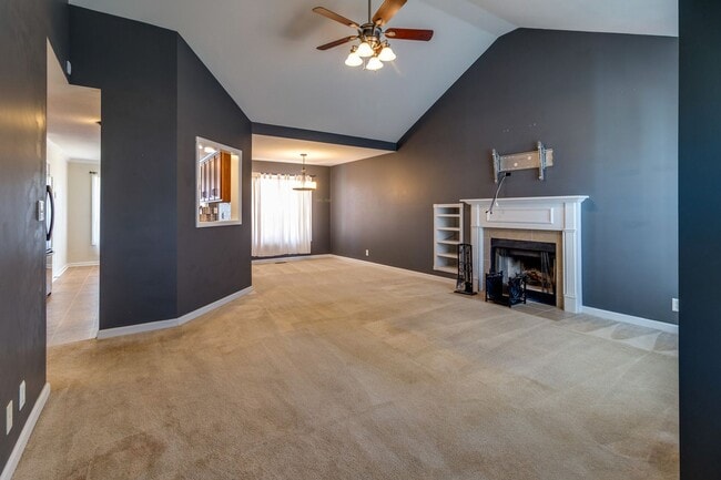 Foto del edificio - 2859 Teakwood Dr