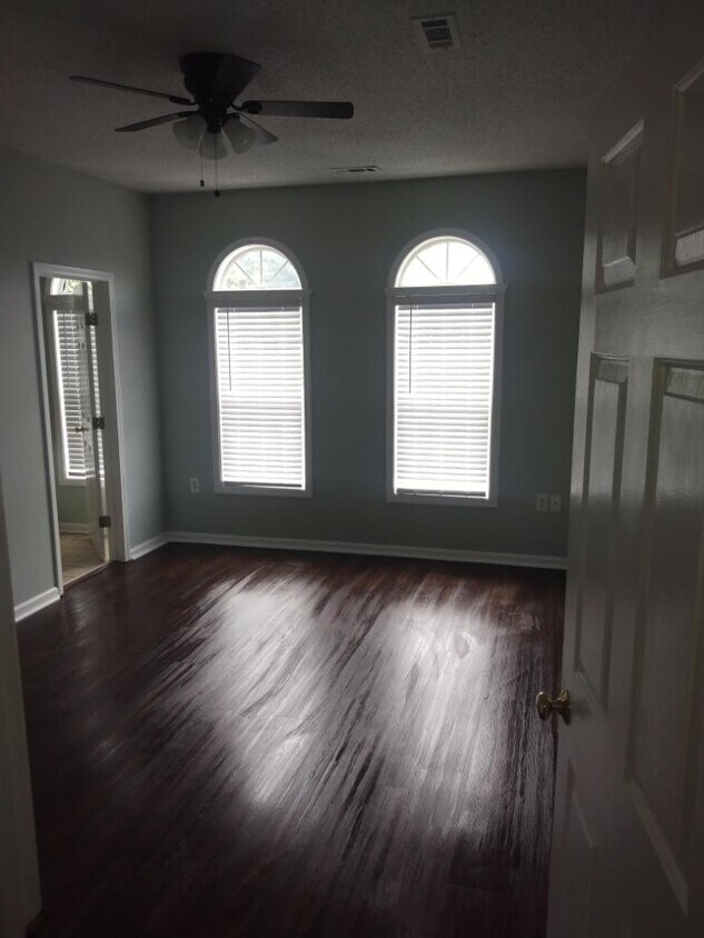 Primary Photo - 9772 Leyland Dr