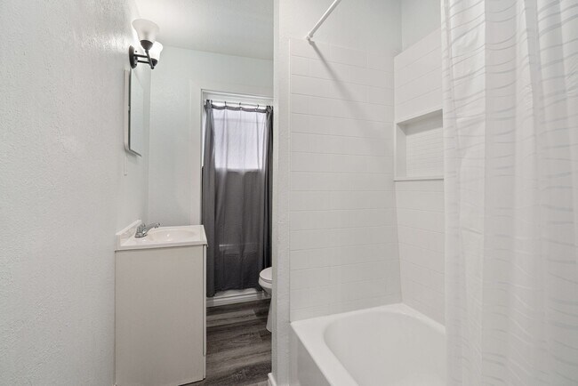 Building Photo - Unbeatable 4 Bedroom home in Greensburg available now!