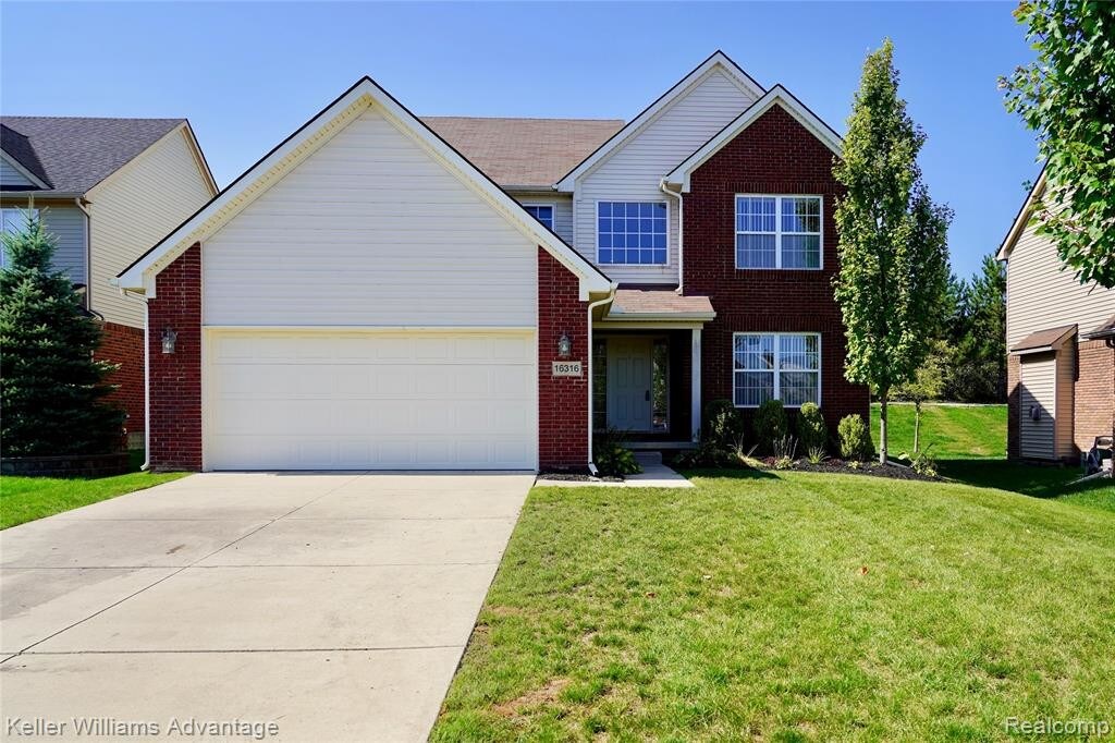 Foto principal - 16316 Mulberry Way