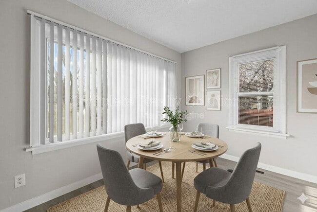 Building Photo - 2056 Coleridge Dr