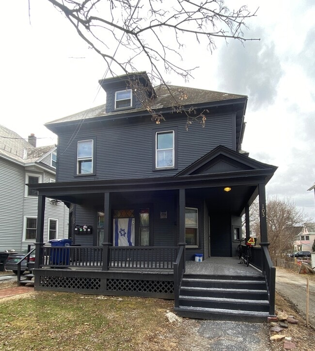 Building Photo - 105 Loomis St