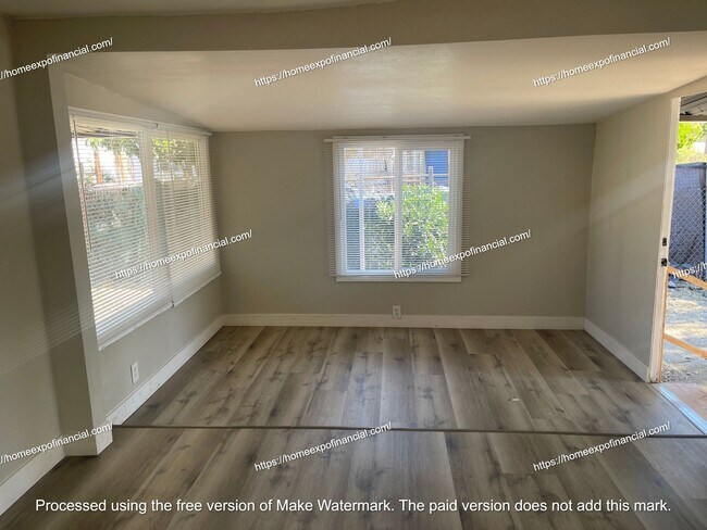 Foto del edificio - 15227 Plum St
