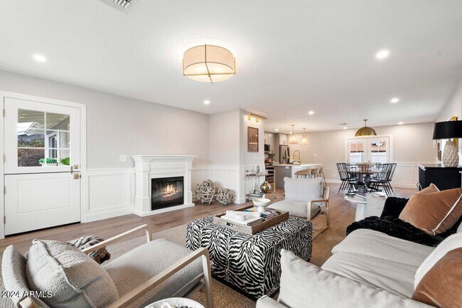 Foto del edificio - 8638 E Highland Ave
