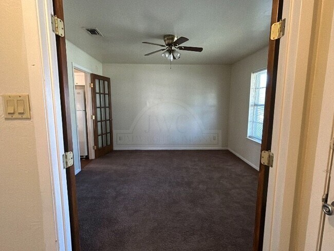 Foto del edificio - 618 N 23rd St