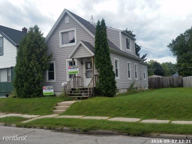 Building Photo - 1822 S 14th St