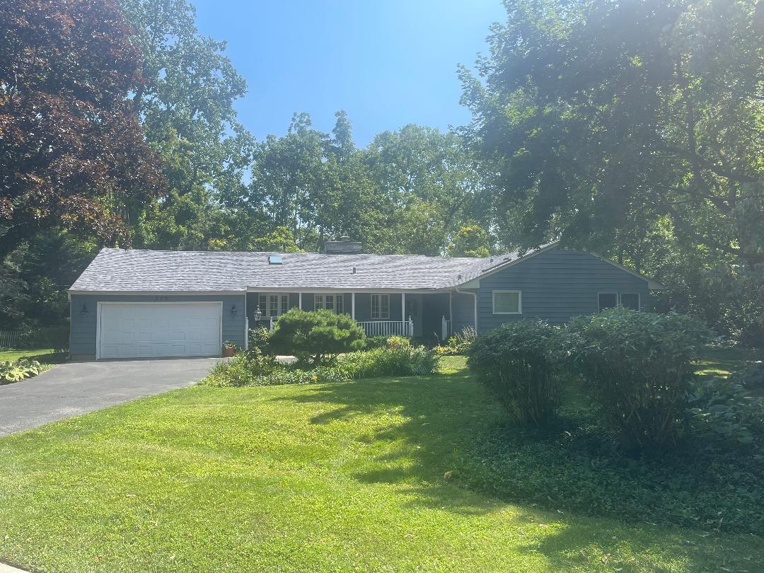 Primary Photo - 515 E Blodgett Ave