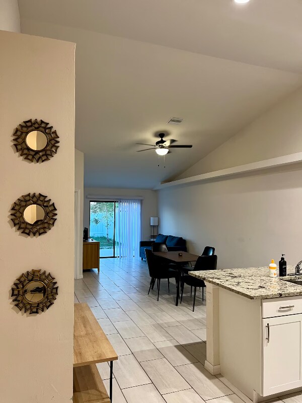 Foto del edificio - 1303 SE 8th Pl