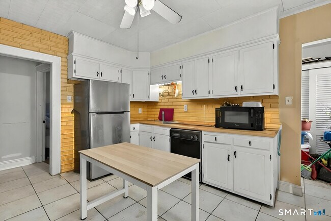 Foto del edificio - 1440 Wood Ave