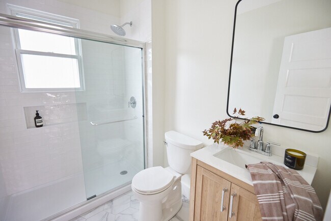 Baño - 8 Montgomery St