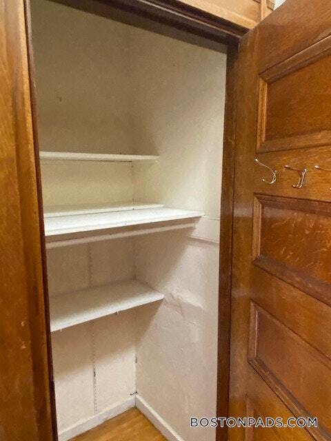 Building Photo - 2 Ware St