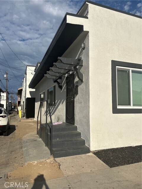 Foto del edificio - 710 Atlantic Ave