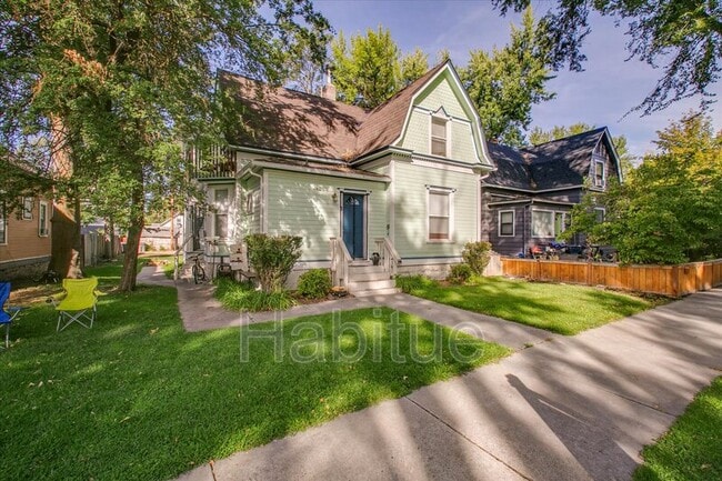 Building Photo - 1405 N 11th St