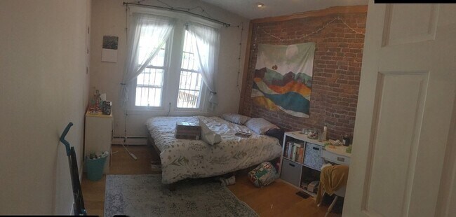 Building Photo - 24 S Huntington Ave