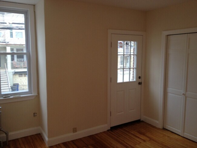 Building Photo - 31A 64th St