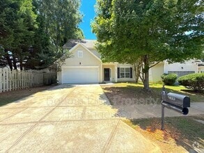 Building Photo - 5622 Wallace Cabin Dr