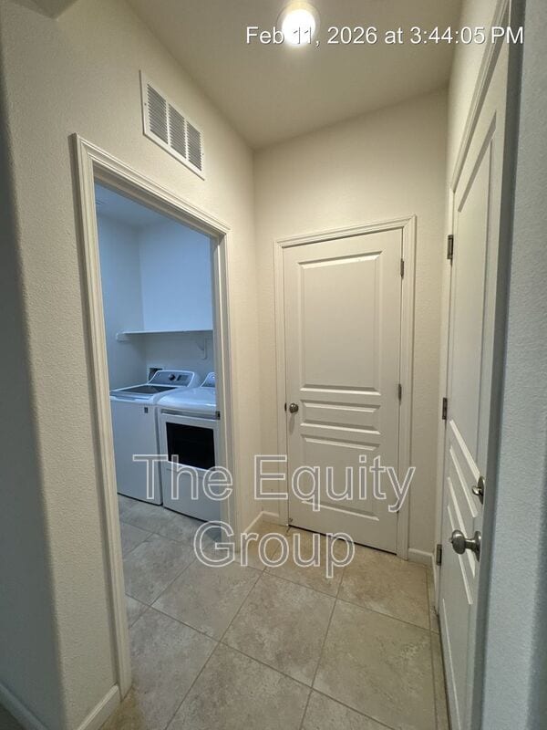 Foto del edificio - 4418 W Robin Ave