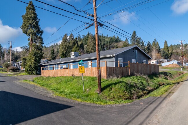 Foto del edificio - 500 Geary Dr