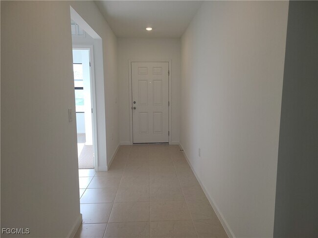 Foto del edificio - 1023 Caloosa Breeze Dr