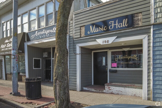 Main Street in Amityville offers residents easy access to retail shopping and fine dining.