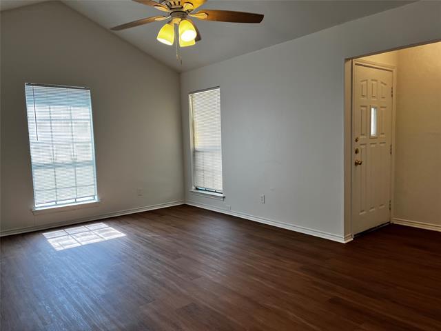 Building Photo - 716 Hillcrest Ct