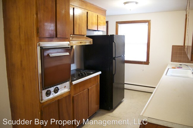 Foto del edificio - 118 Byron Ave