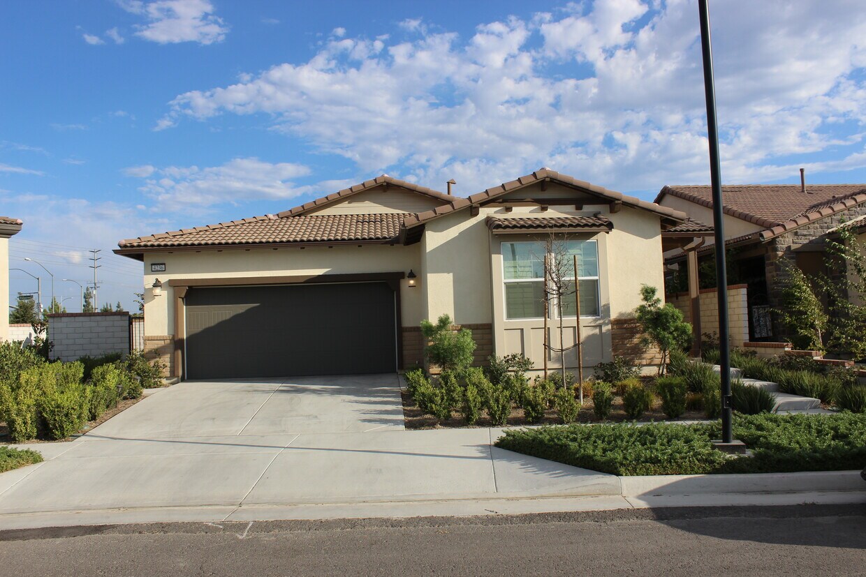 4236 E Bella Privado, Ontario, CA 91761 House Rental in Ontario, CA