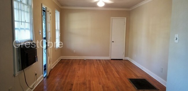Building Photo - 437 High Point Ter