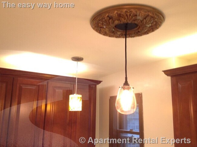 Building Photo - 26 Dover St