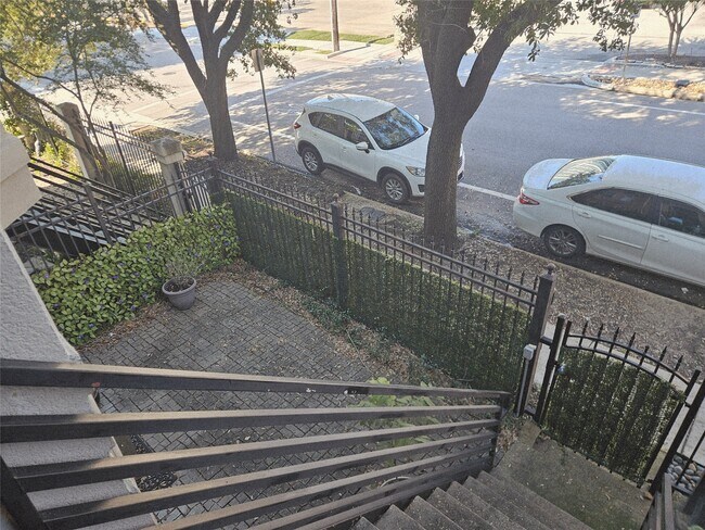 Foto del edificio - 1321 Woodhead St