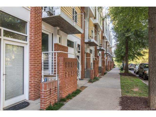 Walking distance to shops, publix, and more. - 2074 Euclid Ave