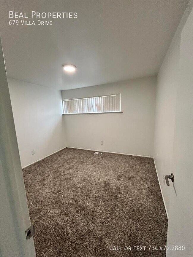 Foto del edificio - 679 Villa Dr