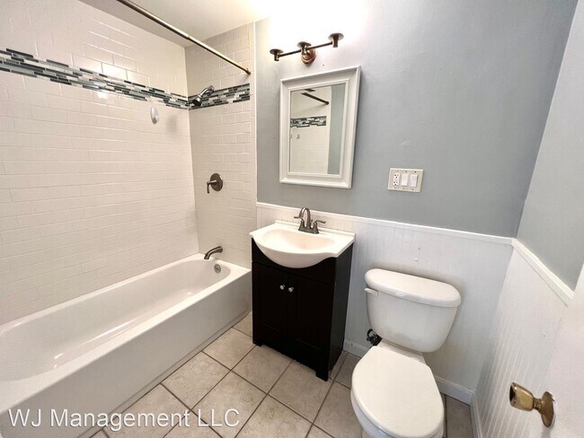 Foto del edificio - 1100 Governors Dr