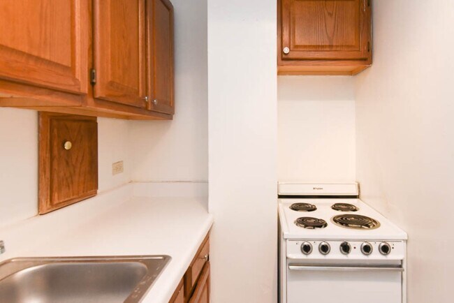 Foto del edificio - 4180 N Marine Dr